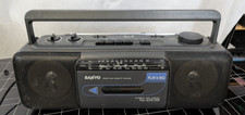 MINIBOOMBOX SANYO M 7033K anno 90s Made In JAPAN .
