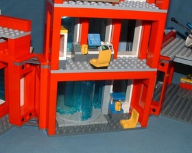 CITY, FIRE STATION SET NO. 60110 - LEGO - 2016 - USED CONDITION