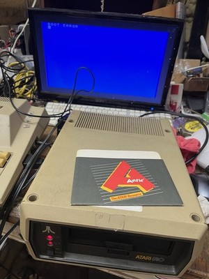 Atari 810 Vintage Computer Disk Drive  (powers on) Unit Only Boot Error
