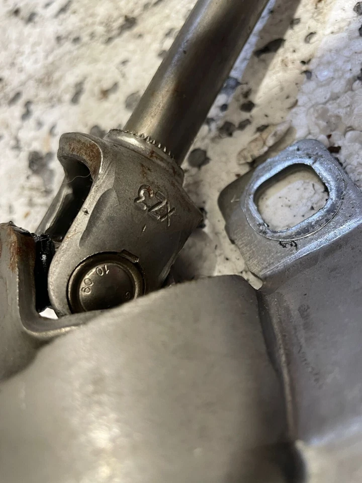 Peugeot 206 2003 1,4 LX columna de dirección automática H3A Foto 4 de 4