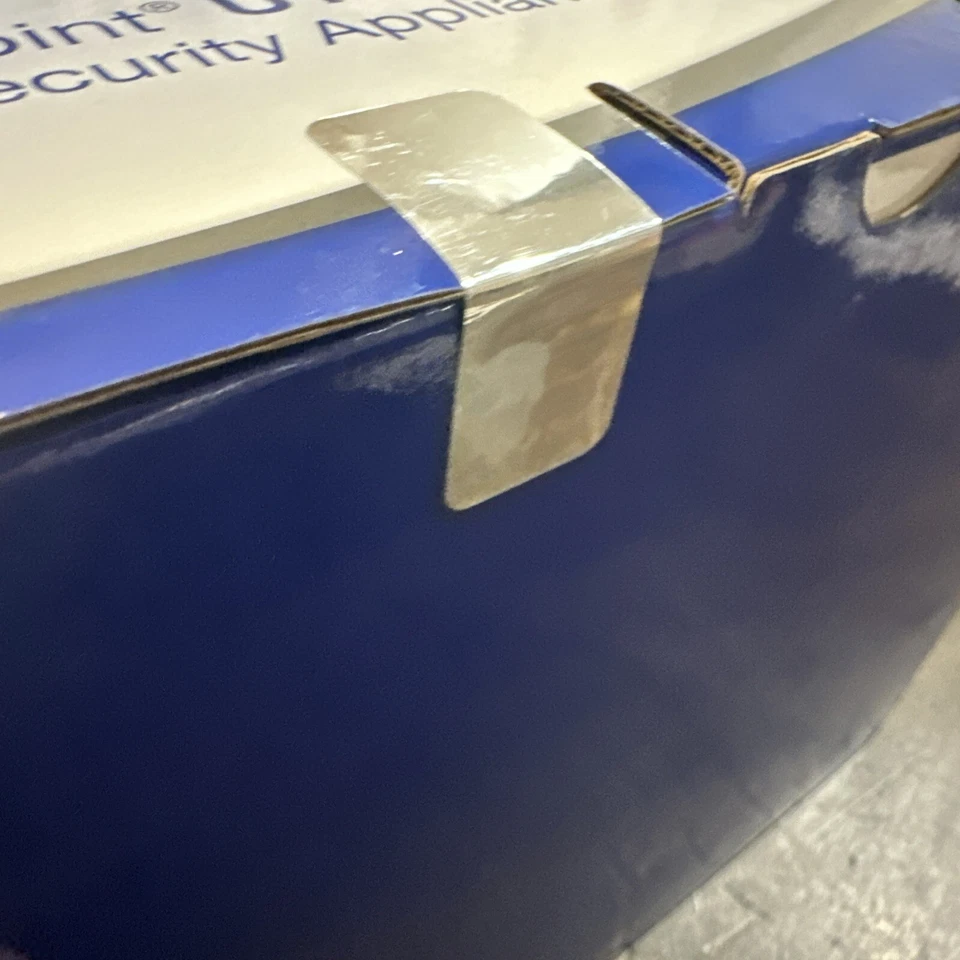 Checkpoint UTM-1 Edge N Internet Security Appliance SBXN-200-3 NEW SEALED - Image 4 of 4