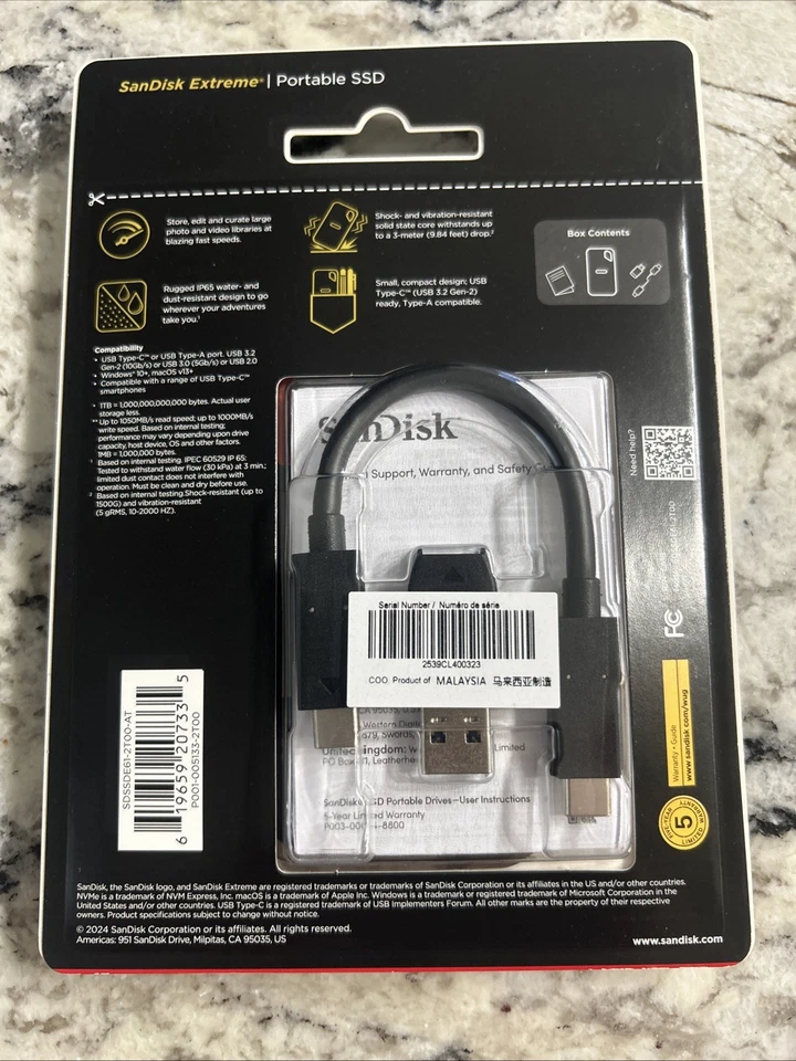 SanDisk Extreme 2TB Portable External SSD Black - Image 2 of 2