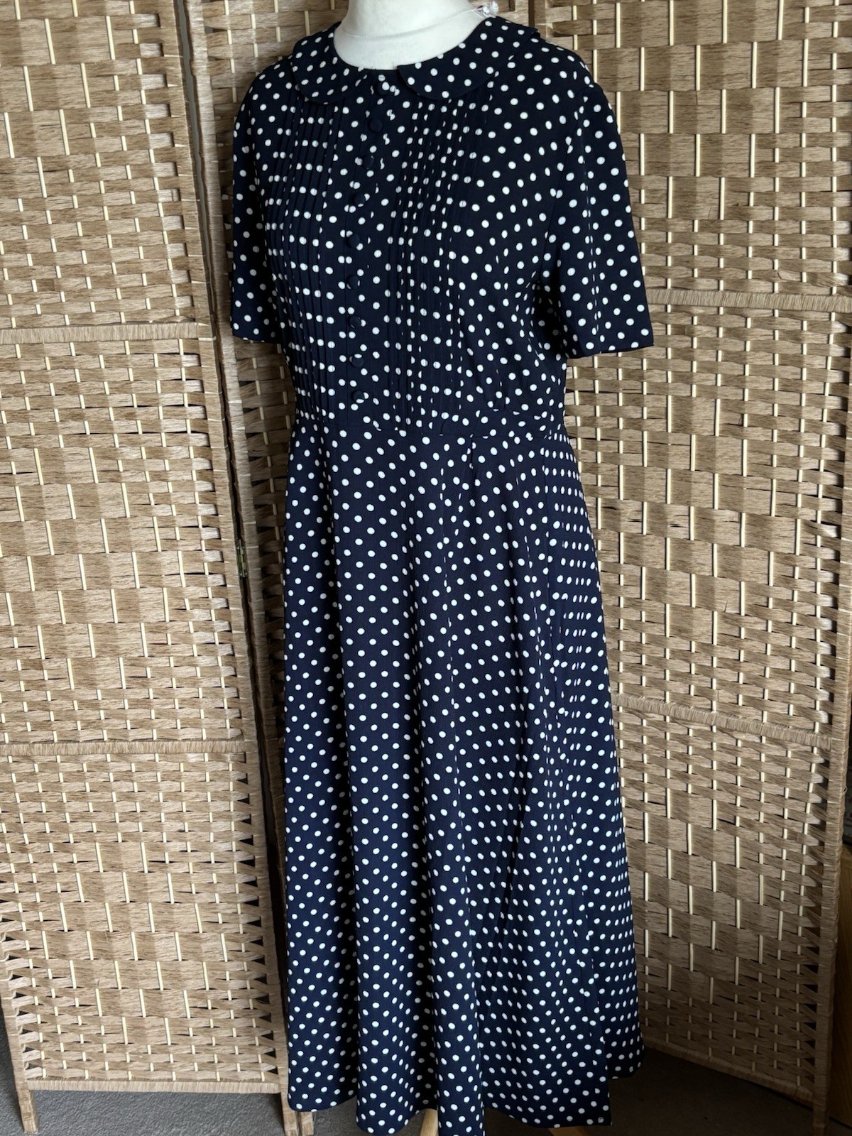 Picture 3 of 15