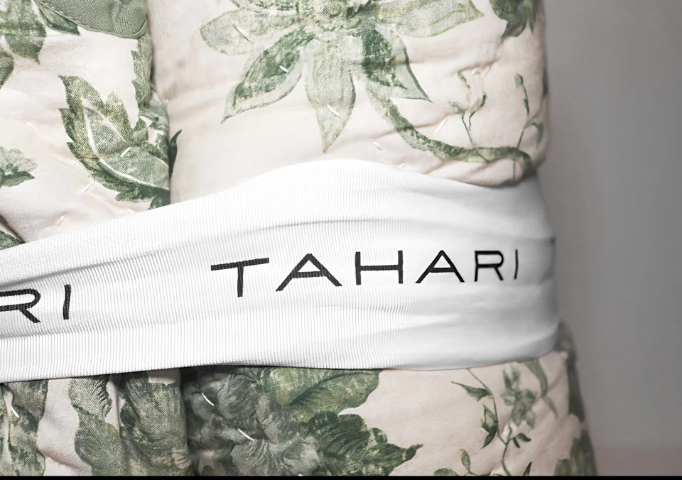 全新 Tahari Home King 绿色和白色棉印花扇贝被子花卉 106x92” — 第 4/4 张图片