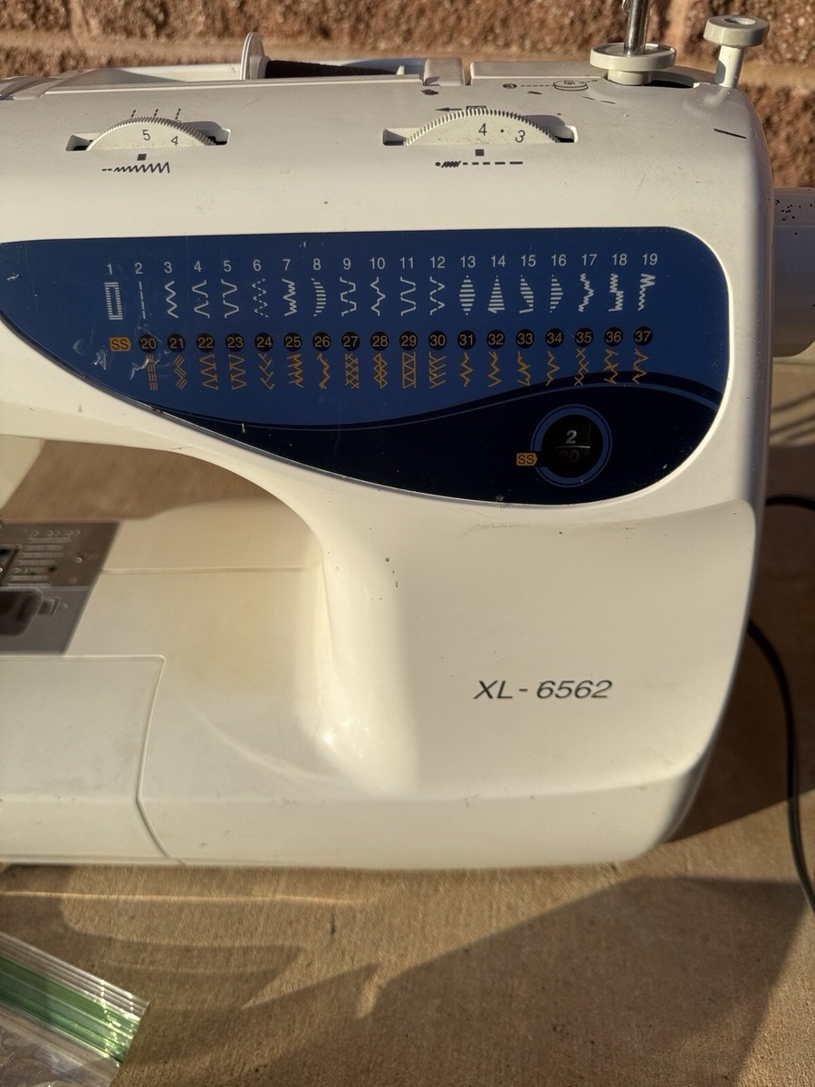 Brother XL-6562 Sewing Machine with Pedal Tested And Works