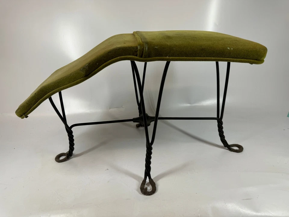 Banqueta antiga verde limão ferro torcido metal vitoriano varejo loja de sapatos - Imagem 4 de 4