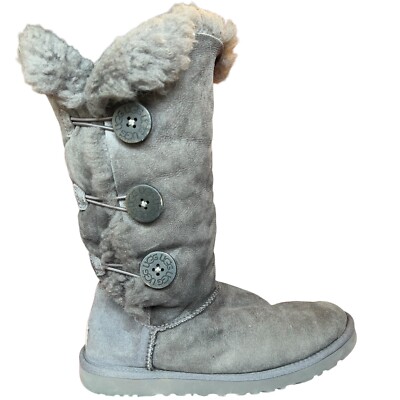 Ugg Australia Bailey Button Triplet II Gray Shearling Boots Womens