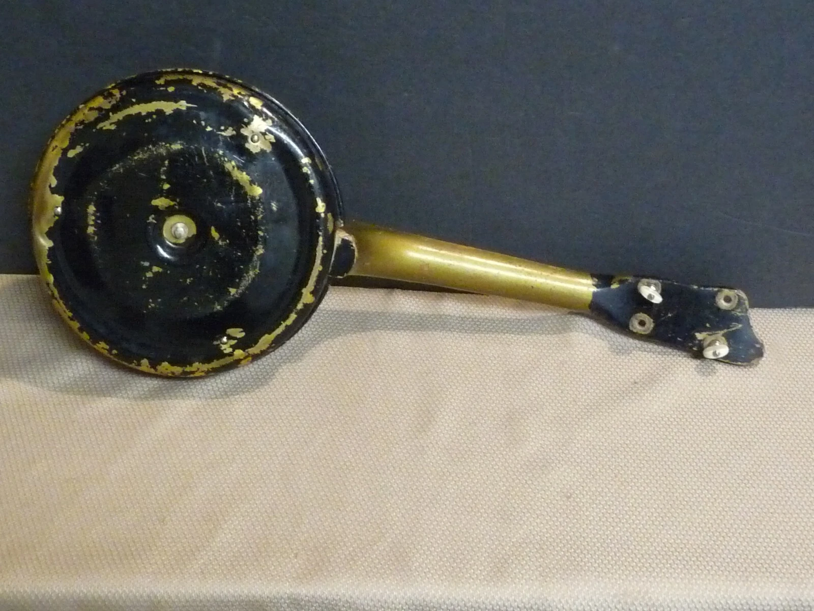 Picture 2 of 4