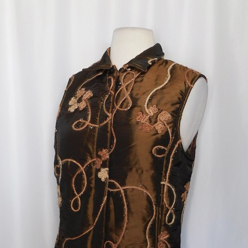 Women’s ROPER Metallic Appliqued Quilted Vest Brown Satin Zipper Pockets Small - Picture 4 of 10