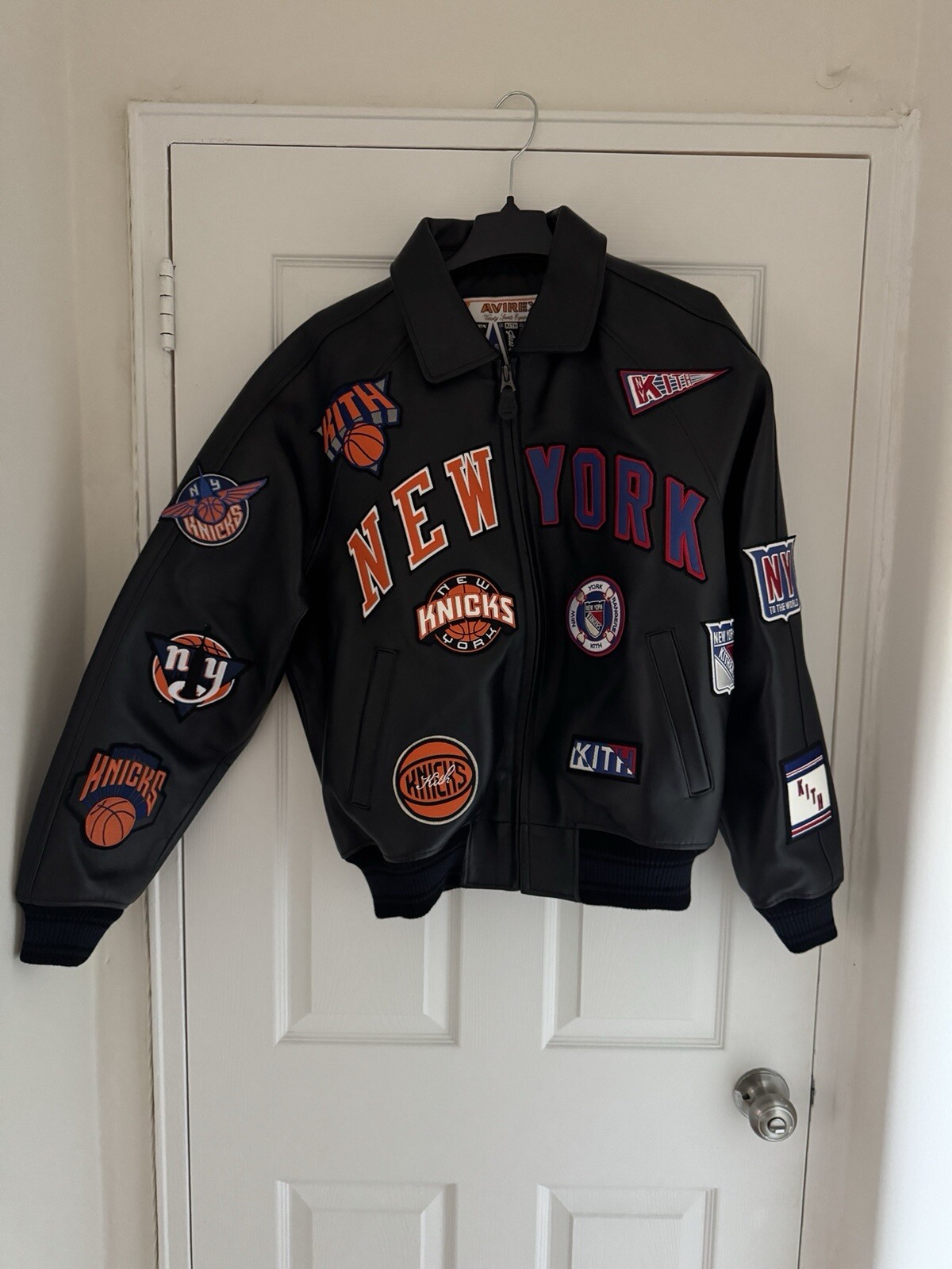 NWT Men's Kith & AVIREX for Madison Garden Icon Jacket Knicks Rangers Jacket L