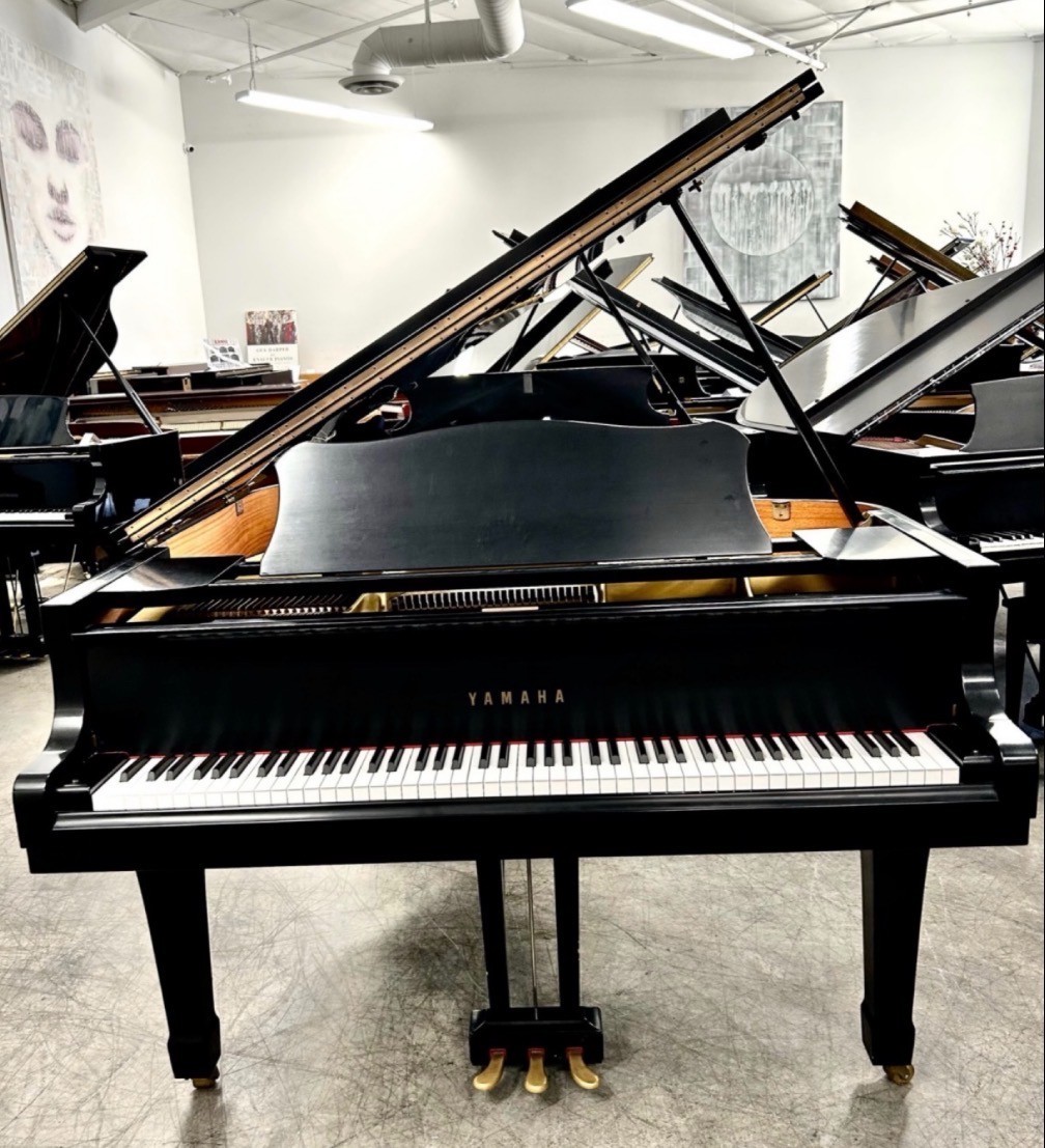 Yamaha G2 Grand Piano 5'6