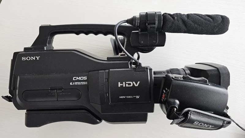 Sony HVR-HD1000E HDCAM/DVCAM Video Camera - Image 3 of 4