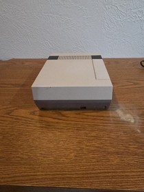 Nintendo NES Gray Video Game Console Tested Working