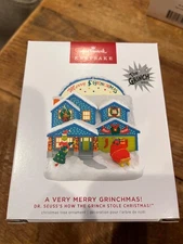 Hallmark Ornament 2022 A Very Merry Grinchmas! How the Grinch Stole Christmas