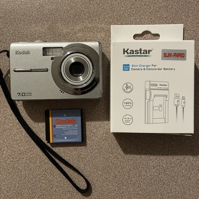 Kodak EasyShare M753 7MP Compact Camera 3x Zoom IS Purple w/ Battery Charger