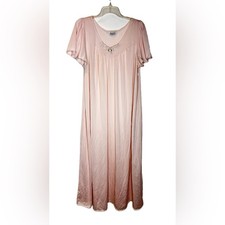 Vanity Fair  Vintage Elegant Pink Nightgown