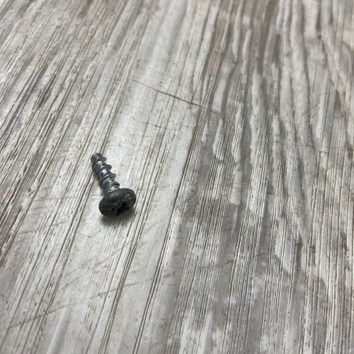 Bissell Model 1660 1631 1671 1672 Floor Solution Tube Part With Screw - Afbeelding 5 van 5