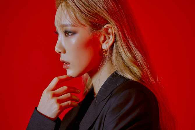 TAEYEON PURPOSE 2nd Album DELUXE EDITION CD+POSTER+P.Book+2p Card+