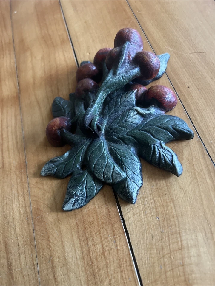 Aldaba de hierro fundido cereza  Foto 3 de 3