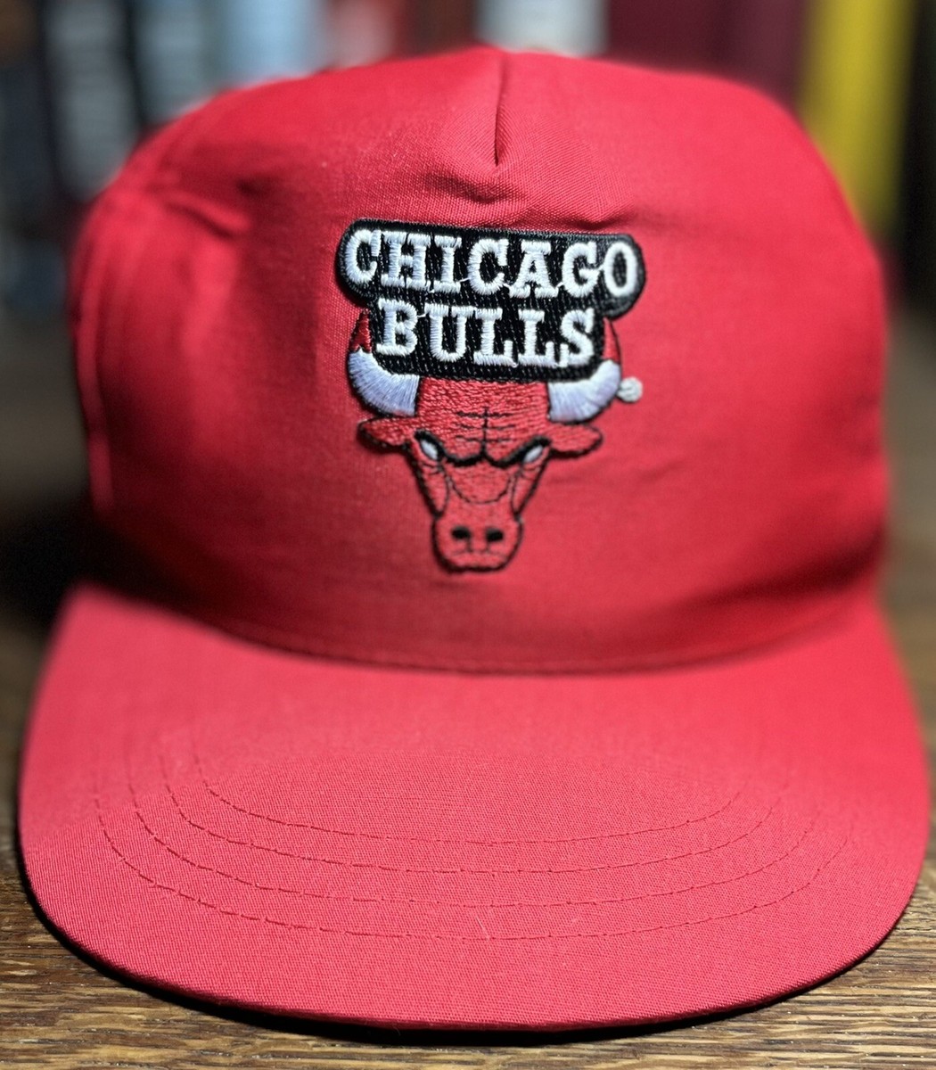 Vintage 80/90s Chicago Bulls Universal Industries Logo SnapBack 