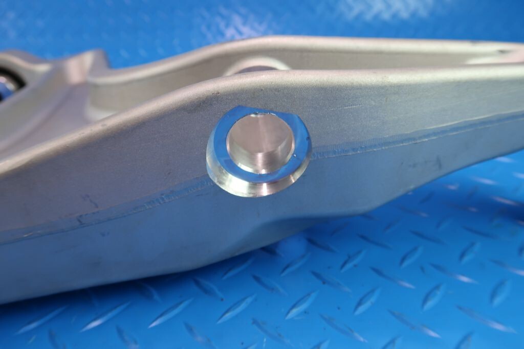Maserati Ghibli Quattroporte Front left & right lower control arms #11230