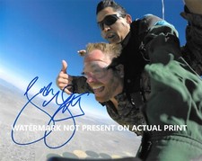 PHOTO 8x10 signée JOSH GATES EXPÉDITION DESTINATION INCONNUE VÉRITÉ TV réimpression 13