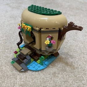 LEGO 75823 Angry Bird Movie Bird Island Egg Heist Building Toy Set Incomplete