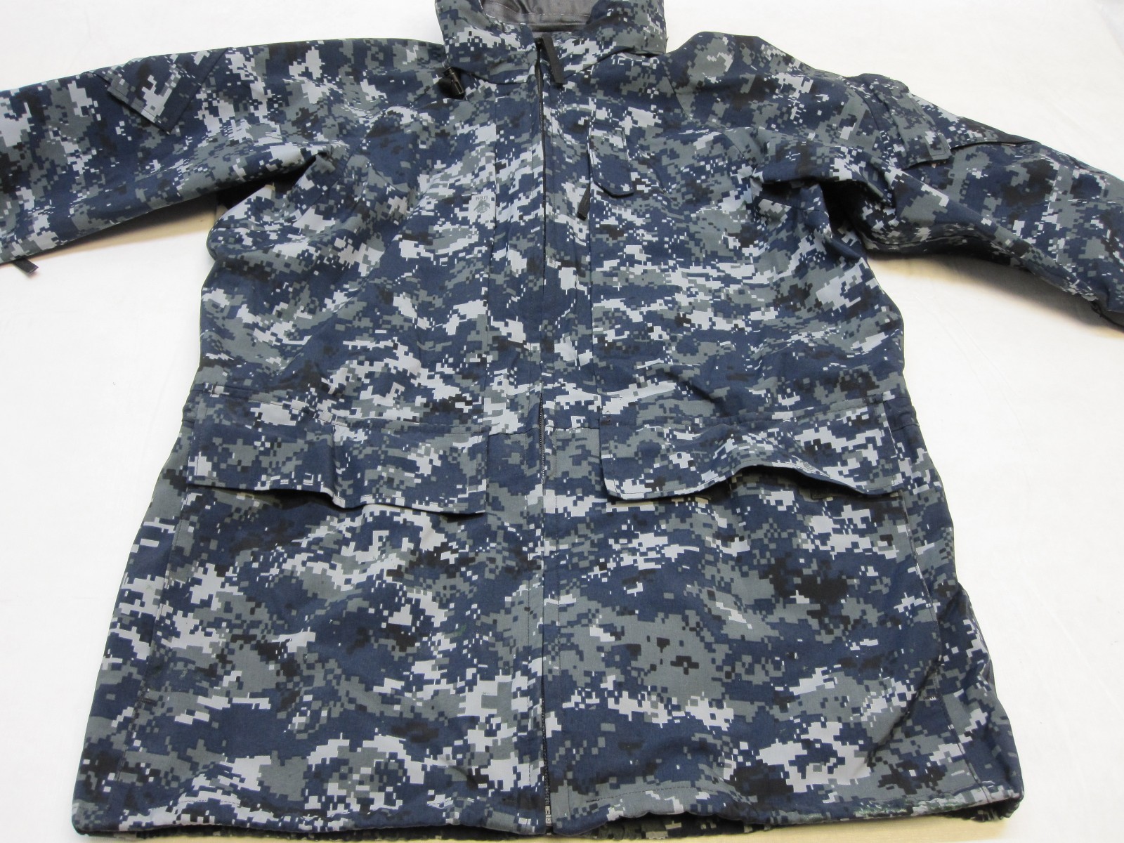 US NAVY BLUE DIGITAL RAIN UTILITY 