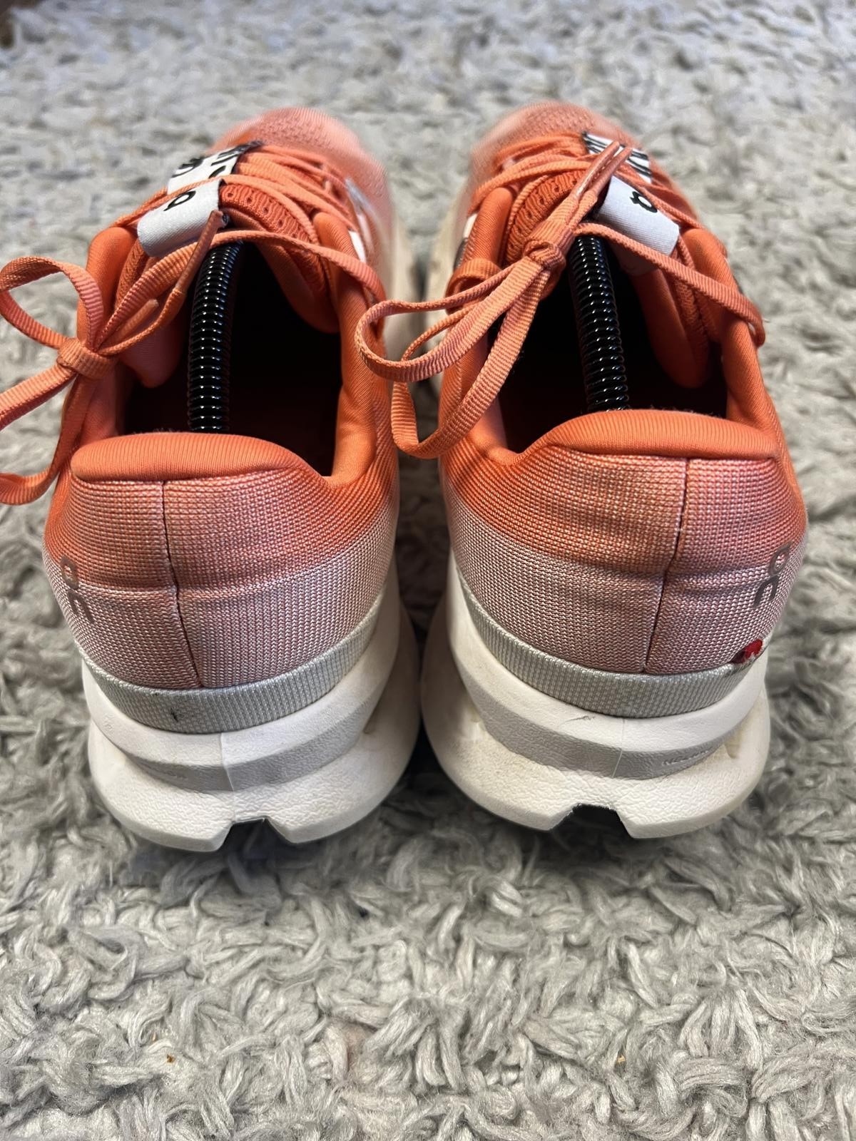 On Cloud Orange - image 4