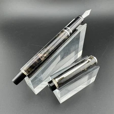 Pilot Grance Black Marble Fountain Pen 14K Gold Fine Nib