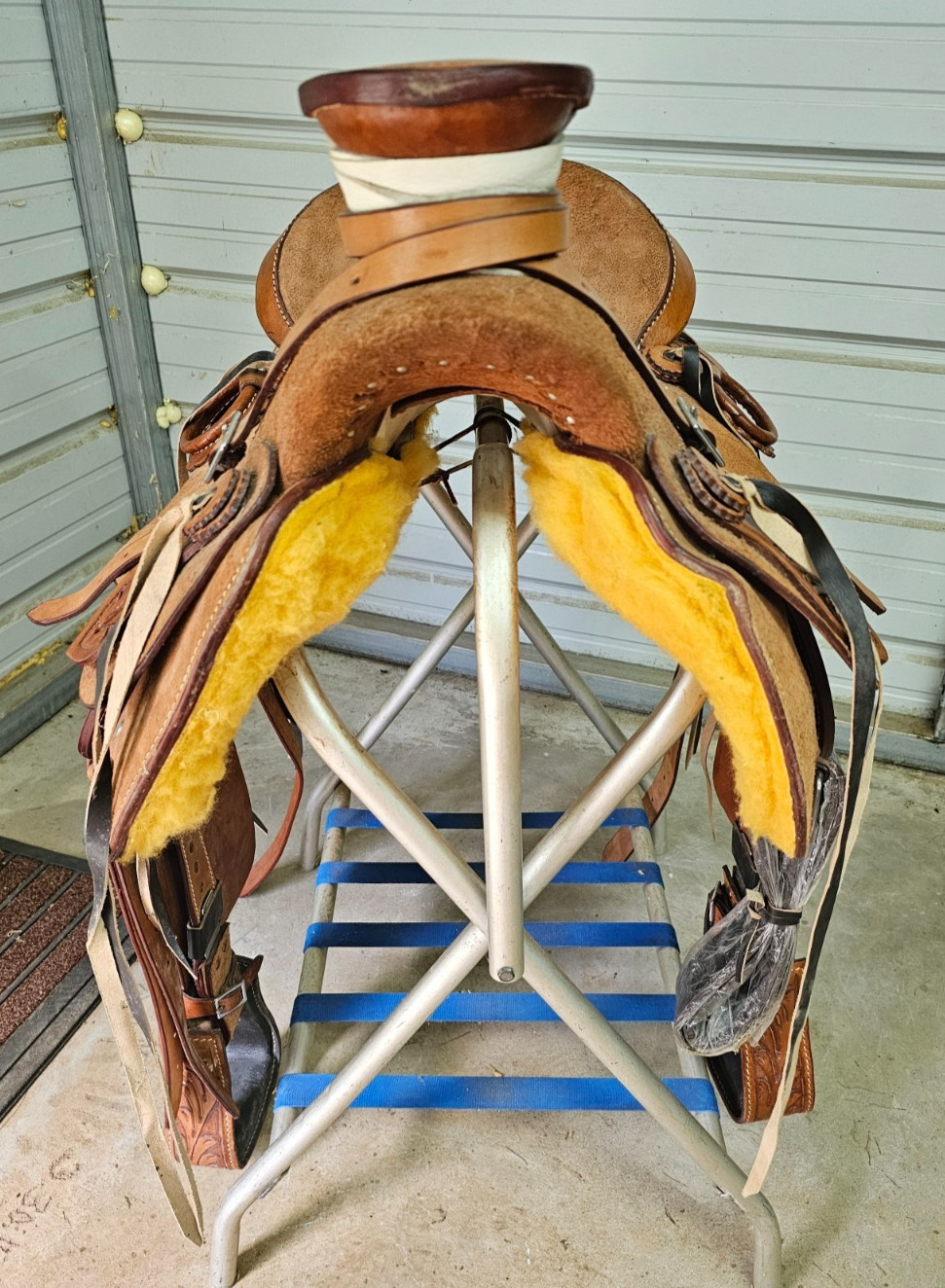 New 18" Wade Tree Roping Saddle with Roughout leather & Bridle/Breast Collar set
