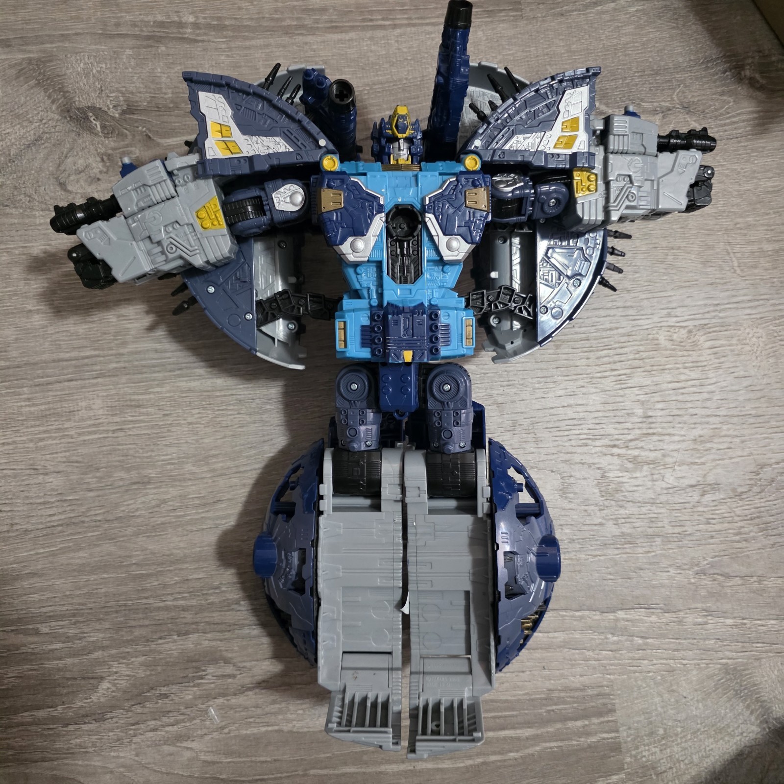 Transformers Cybertron Supreme Class Primus (2005/2006).