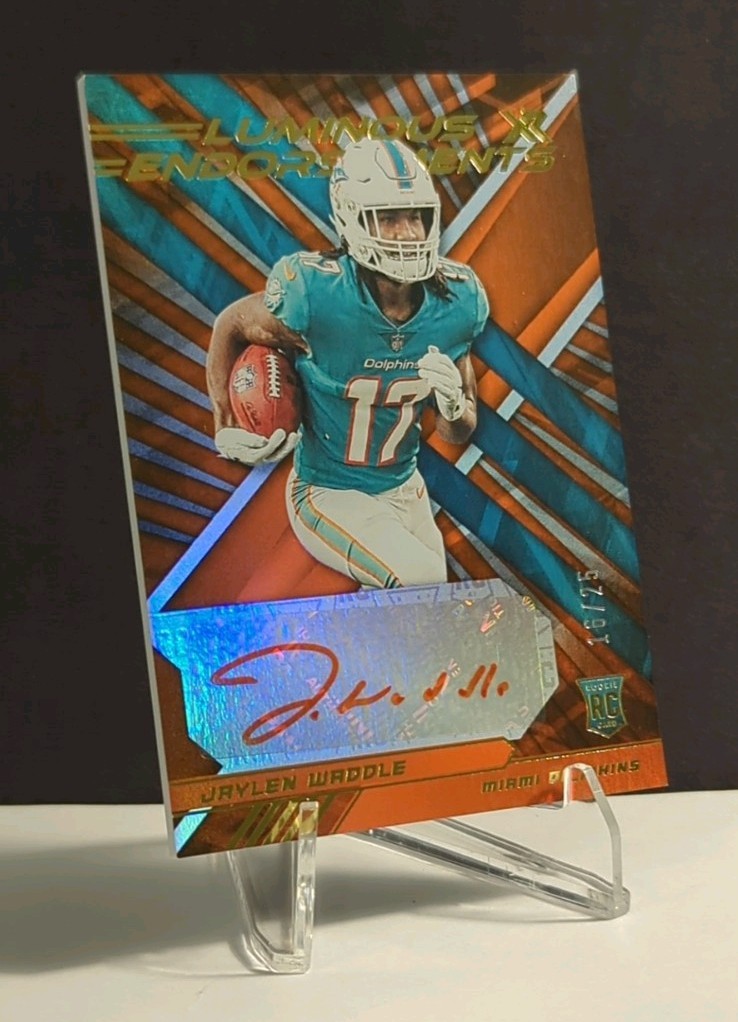 Jaylen Waddle Panini XR Luminous Endorsements Autographs #JWA Orange
