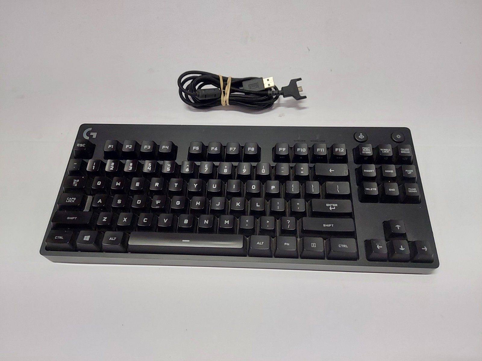 Logitech Pro Gaming Keyboard Y-U0031 Tenkeyless Wired - Tested & Working