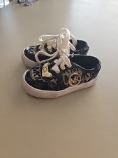 Michael Kors Ivy Low Top Logo Sneakers Artic Black Toddler Girls Size 5
