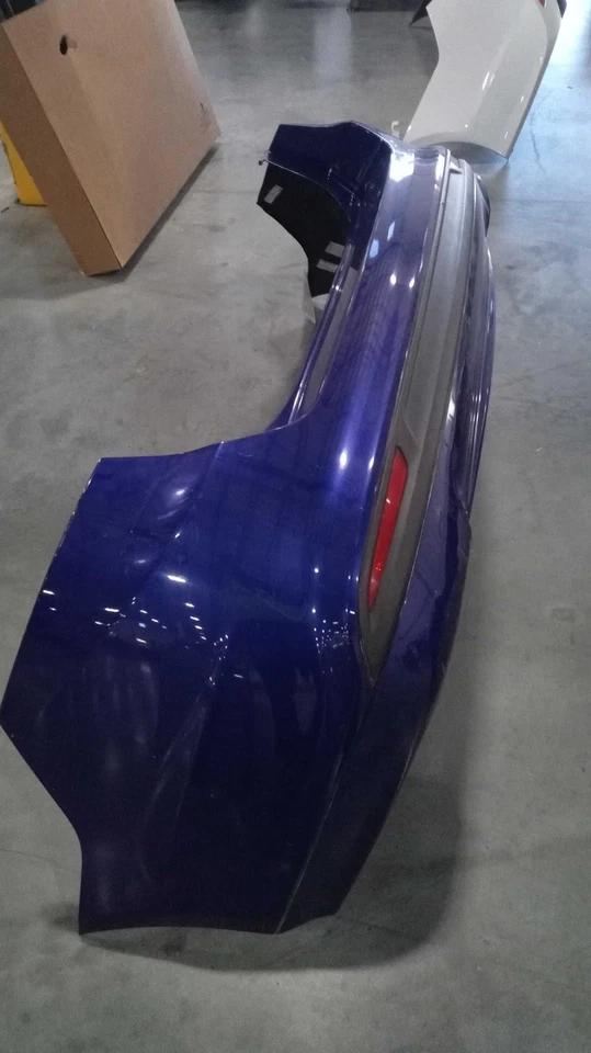 Conjunto de parachoques trasero usado para: Ford Fusion 2016 sin asistencia de estacionamiento 1 escape Foto 2 de 4