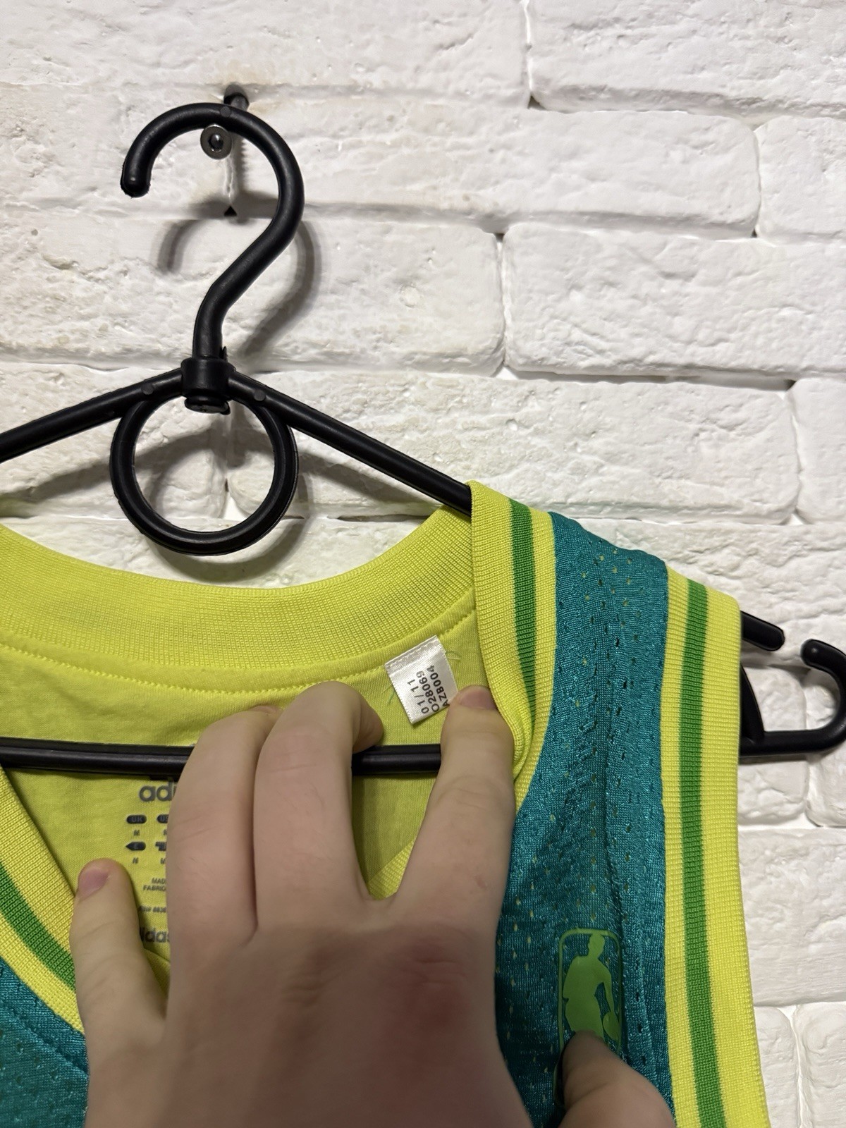 Rare Adidas Boston Celtics Kevin Garnett #5 11/12 Jersey Tank Retro Neon NBA SzM thumbnail 6