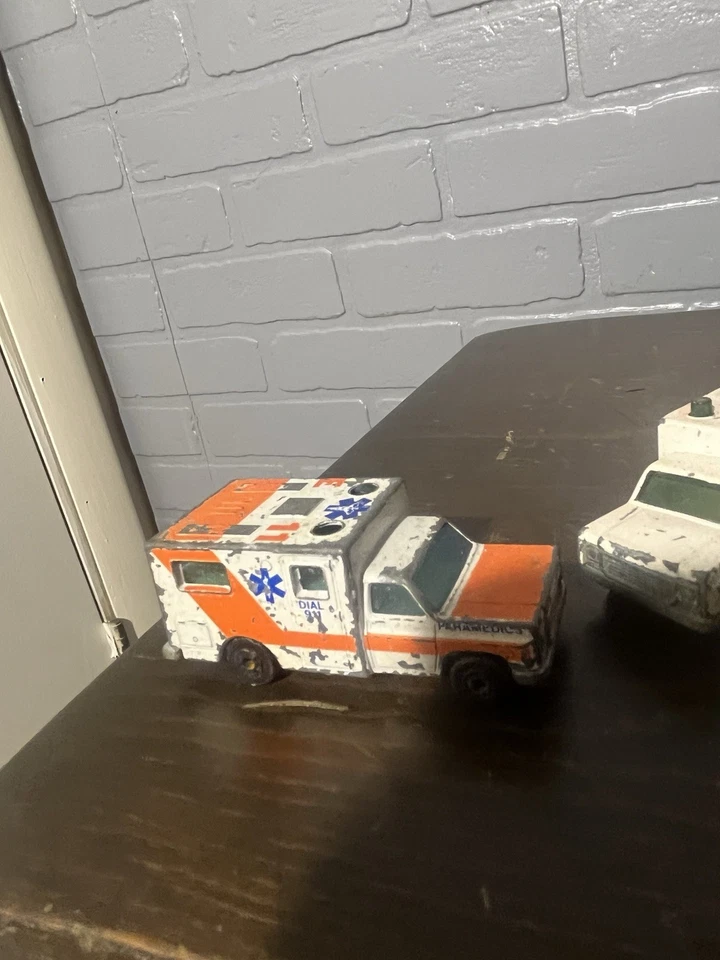 批量 7 件 复古救护车和消防车 各种制作 火柴盒 风火轮 — 第 3/4 张图片