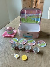 New 17 Piece Musical Schylling Fairy Tin Tea Set with Pink Carry Case