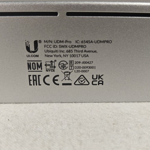 Ubiquiti UniFi Dream Machine Pro (UDM Pro) - Photo 8/10