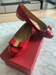 ferragamo ballet flat