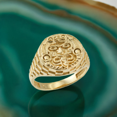 Robuster aztekischer Maya-Sonnenring 10 Karat Gelbgold