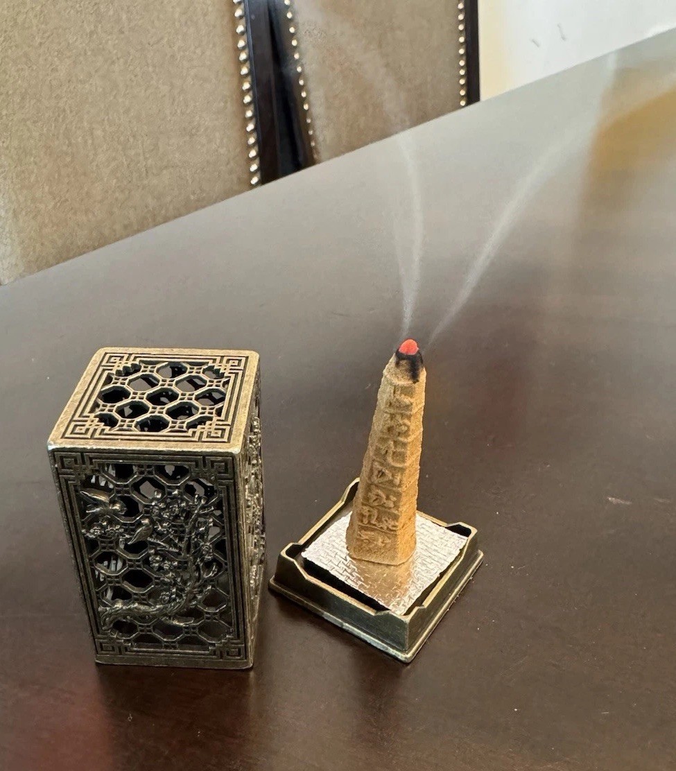 Lu Xong Tram OUD Incense Stick Holder 1 Ct