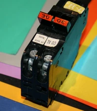 FEDERAL PACIFIC 30 AMP 2-POLE  BREAKER TYPE NC THIN DOUBLE POLE