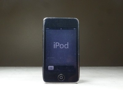 Apple iPod Touch 3rd Generation Black (32GB) A1318-TESTED