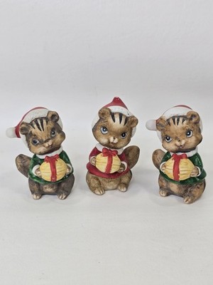 Vtg Christmas Chipmunk Figurine in Santa Coat & Hat 3.5'' Lot of 3 UCGC Ceramic 