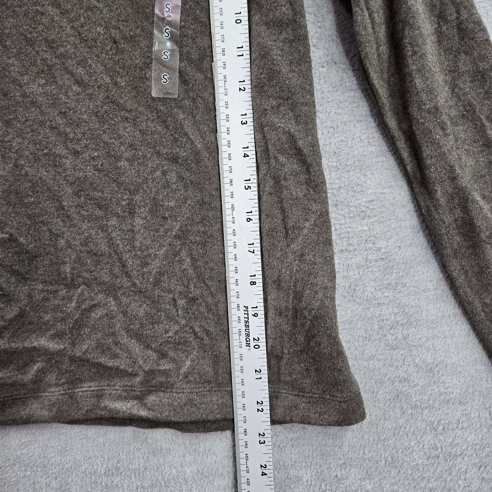 Uniqlo Women Shirt S Brown HEATTECH Turtleneck Long Sleeve Tee Thermal NWT