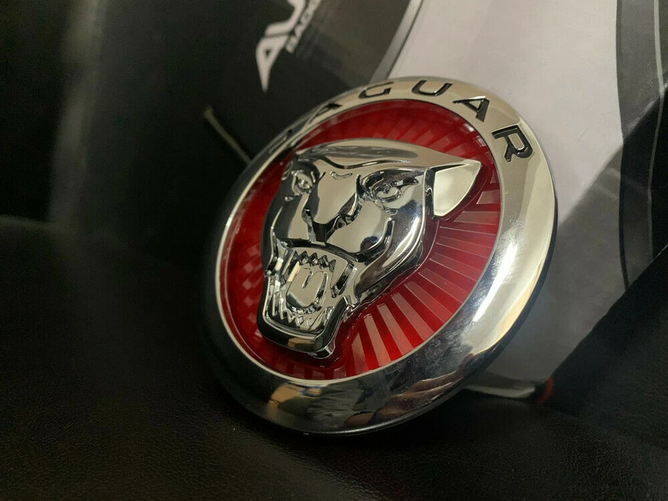 Jaguar 86MM LED Badge Front Grille Emblem For Jaguar XF XJ XJL XK Red Growler - Image 3 of 4