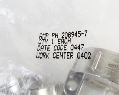 Lot of (2) Tyco / Amp 208945-7 Strain Relief Cable Clamp Connector Lot of (2) Tyco / Amp 208945-7 Strain Relief Cable Clamp Connector
