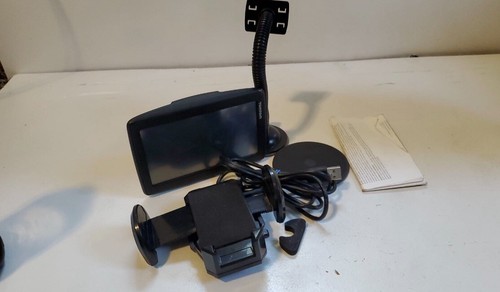 TomTom 4EN52 Z1230 Touch Screen GPS Navigation - Picture 4 of 4